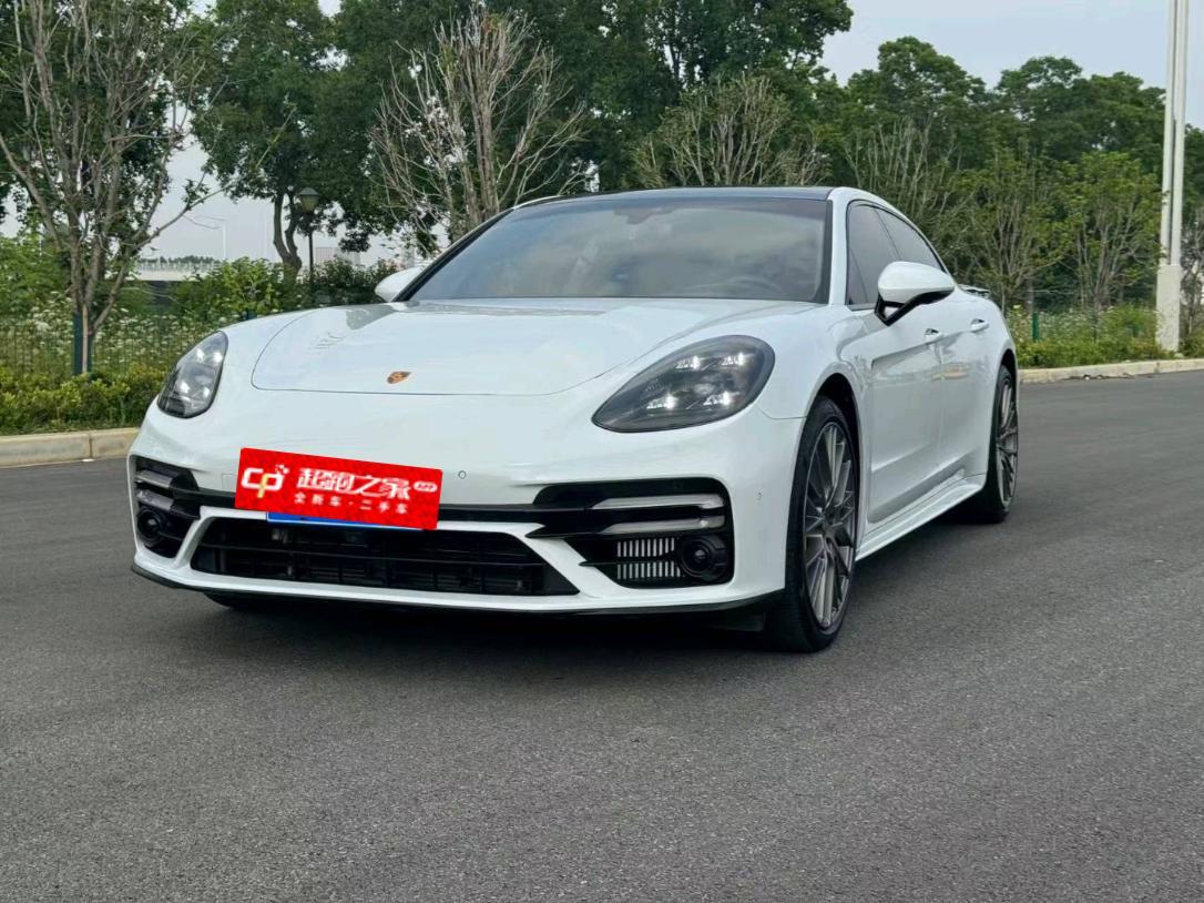 保时捷 2023款 Panamera Turbo S 行政加长版 4.0T