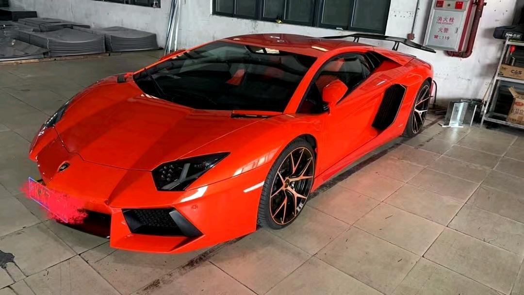 兰博基尼Aventador橙色2013年05月