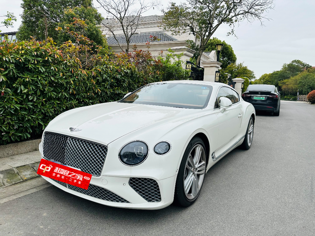 宾利欧陆GT白色2020年07月