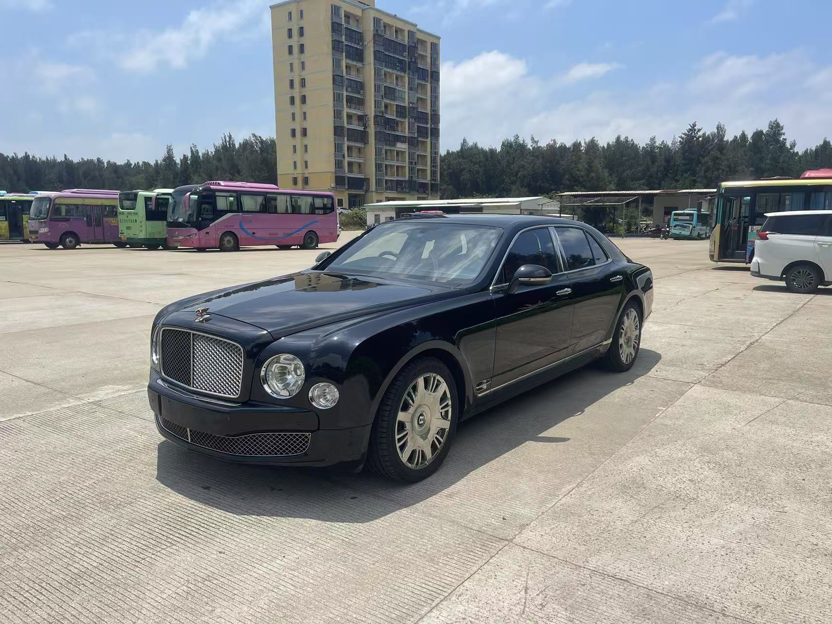 宾利慕尚黑色2012年06月