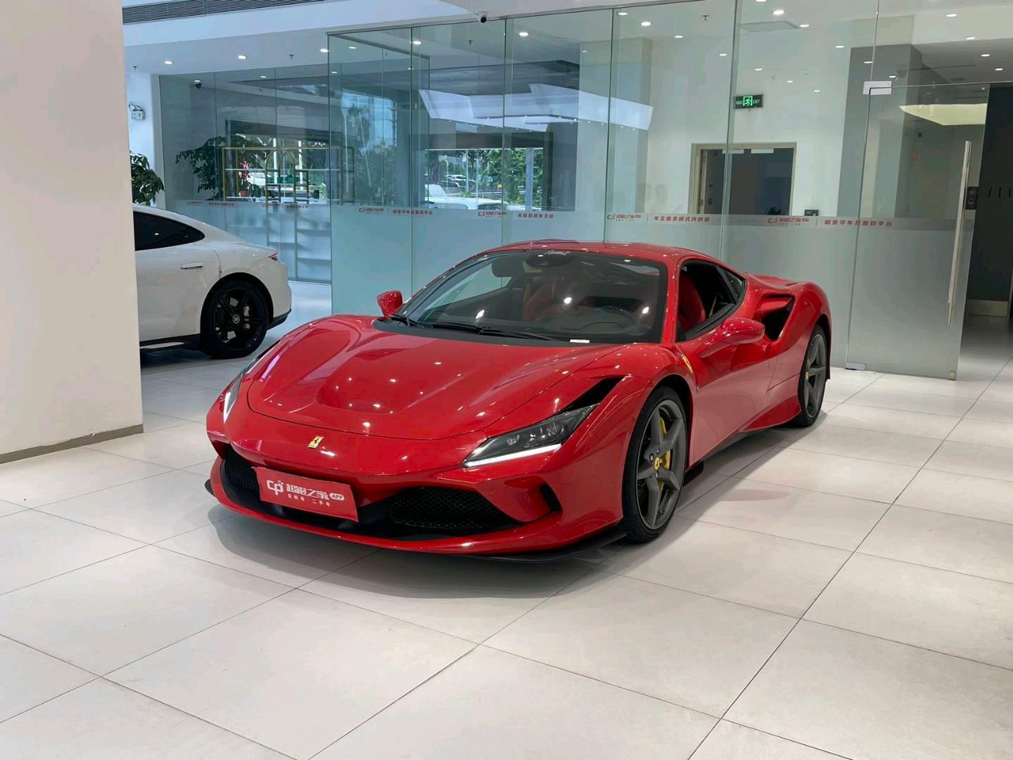 法拉利F8红色2023年01月