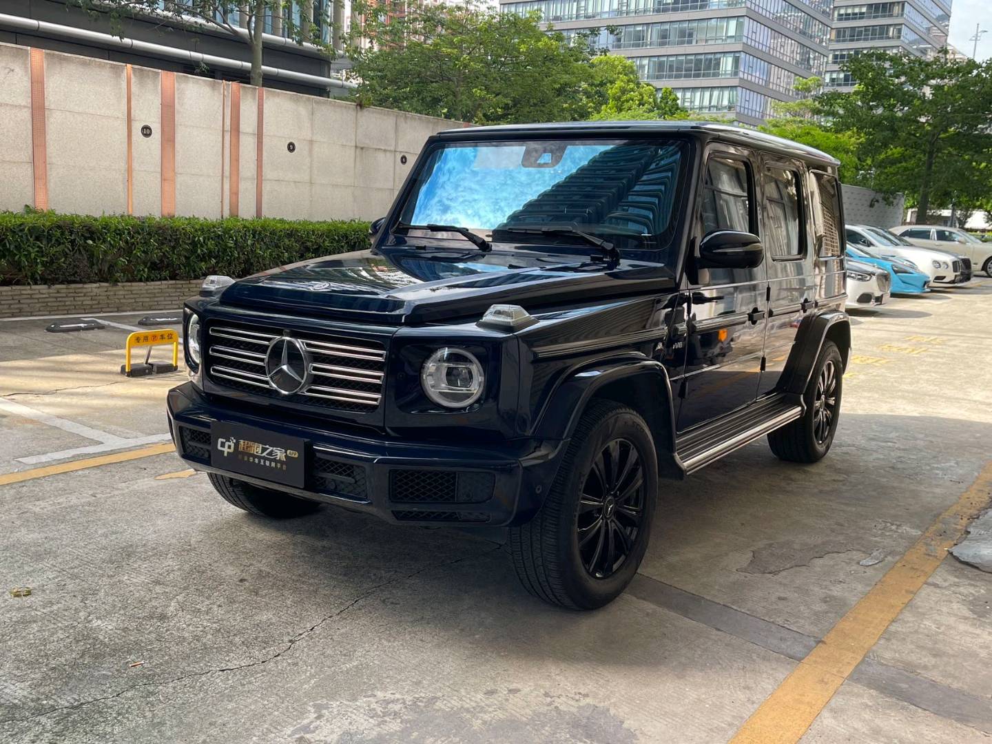 奔驰G级蓝色2022年06月