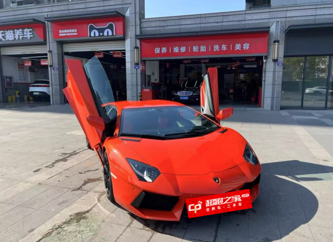 兰博基尼Aventador橙色2013年08月