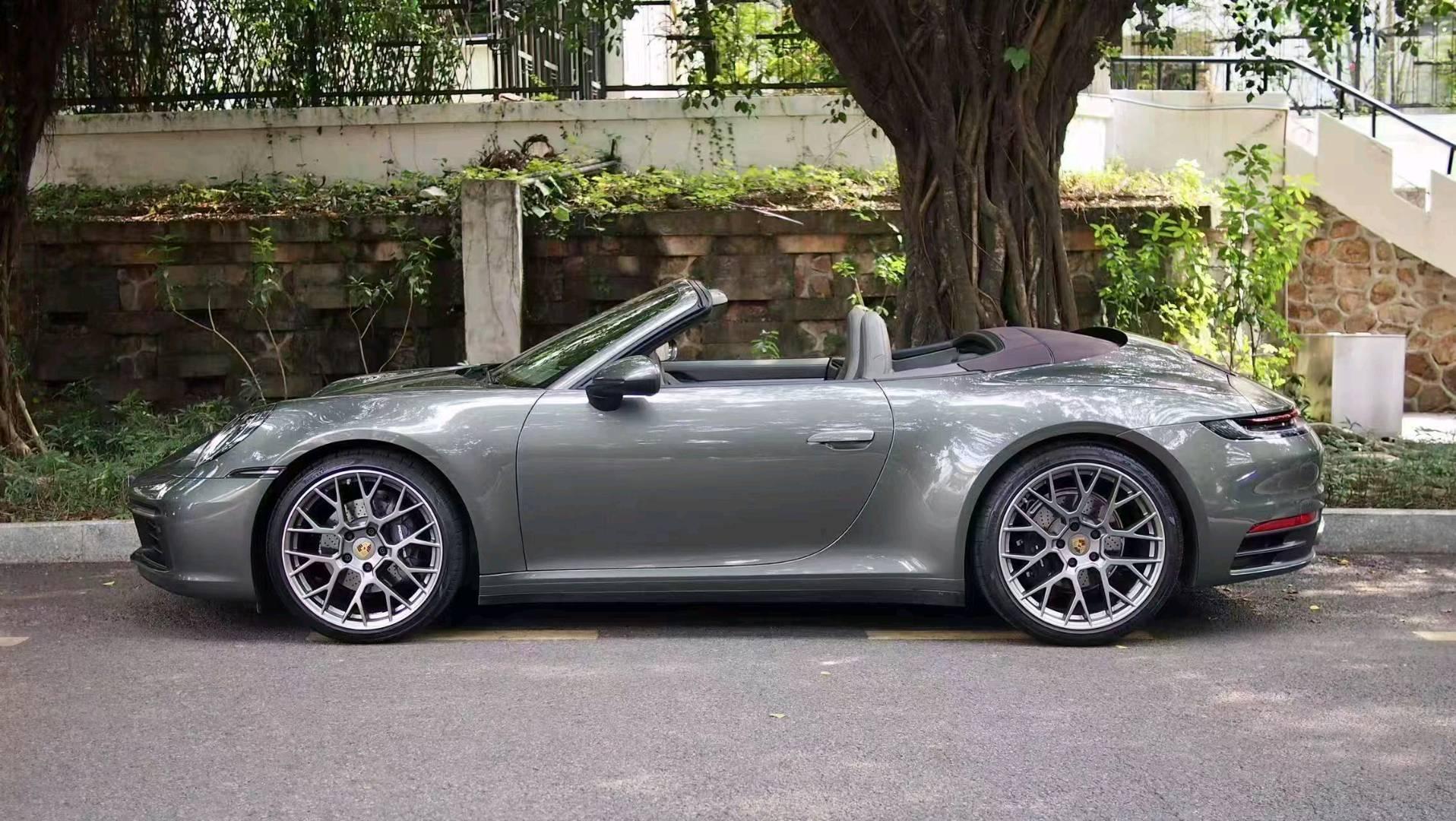 保时捷911灰色2022年02月