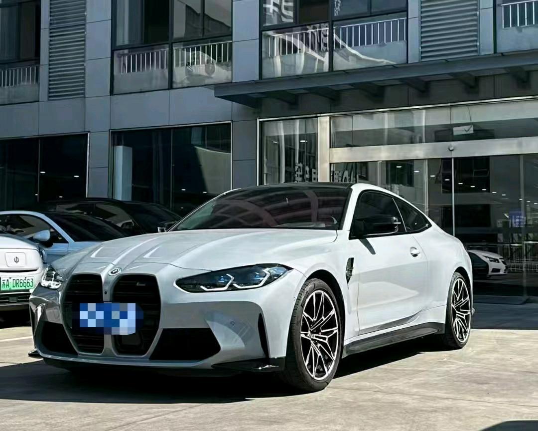 宝马M系M4灰色2023年01月