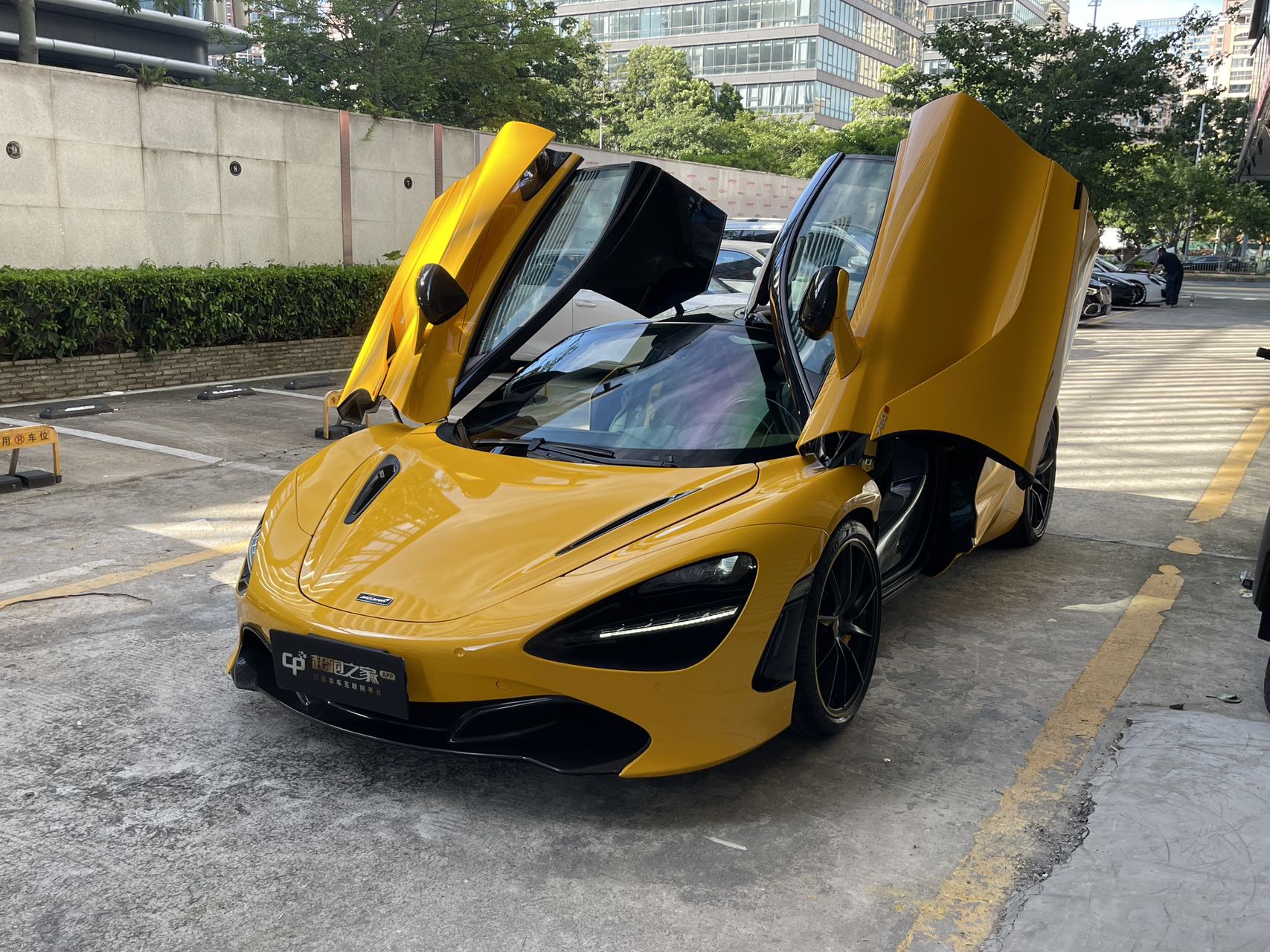 迈凯伦720S 灰色2019年02月