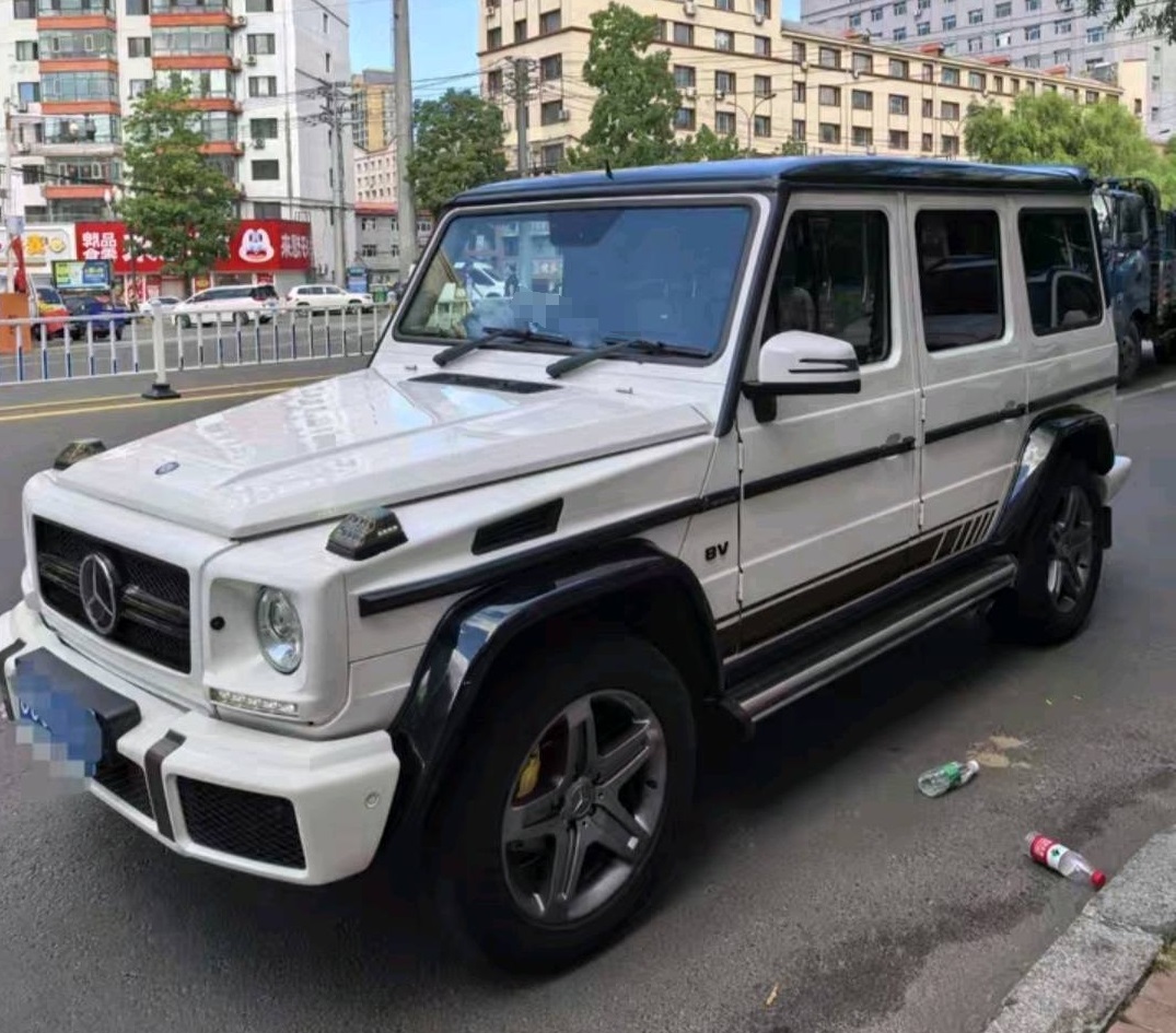 奔驰G级黑色2016年09月