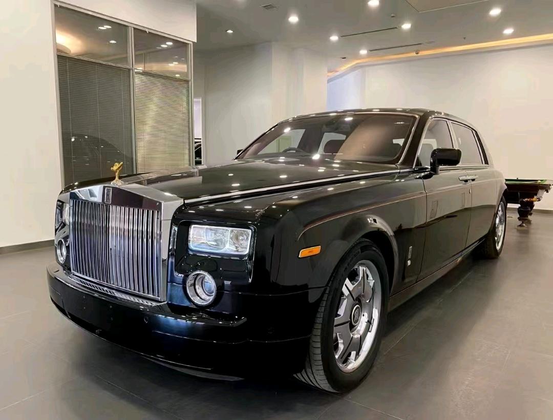 劳斯莱斯幻影黑色2009年12月