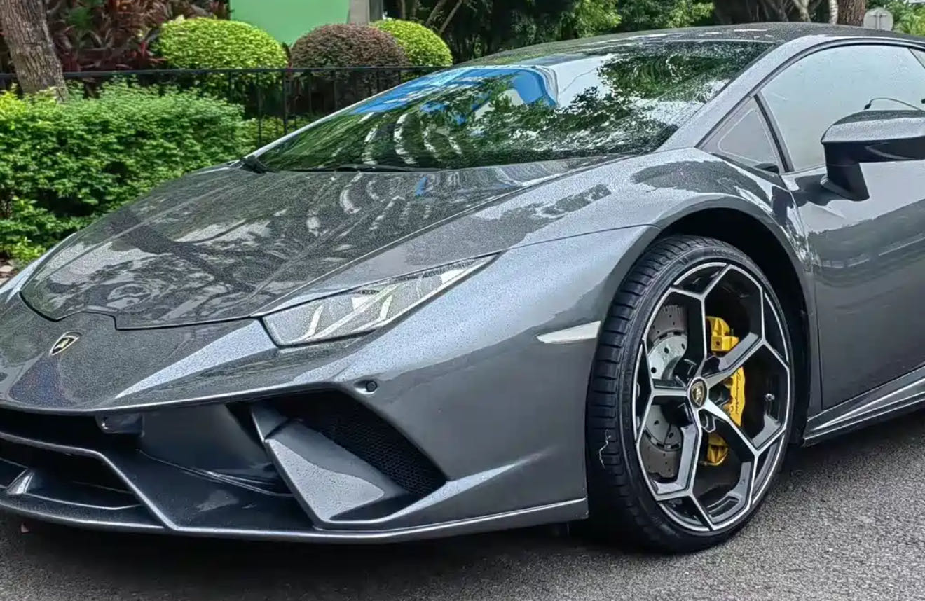 兰博基尼Huracan银灰色2022年06月