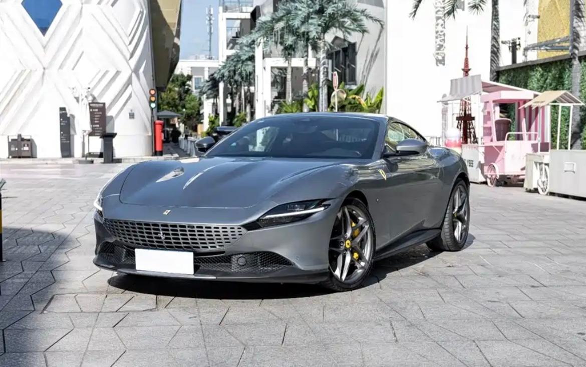 法拉利Roma银灰色2024年05月