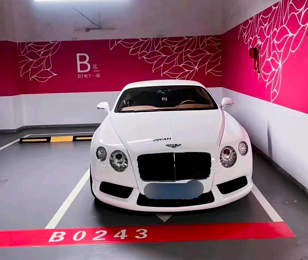 宾利 2012款 欧陆 4.0T GT V8