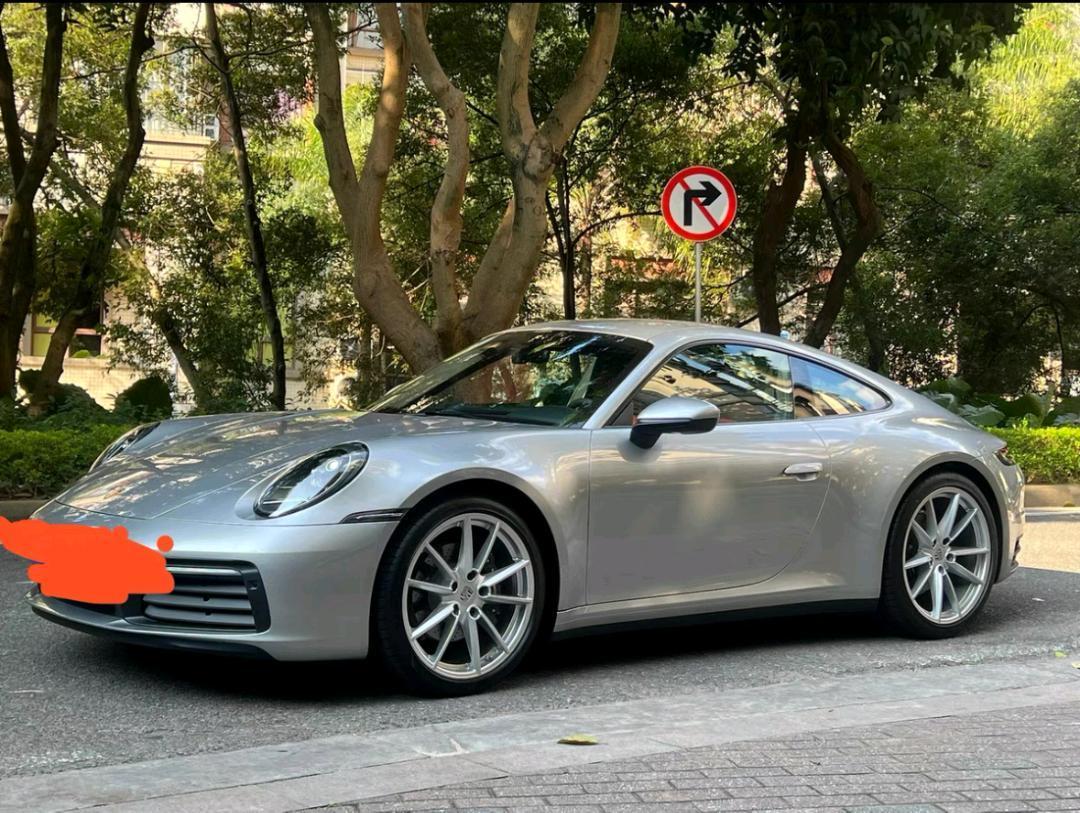 保时捷911银灰色2024年11月