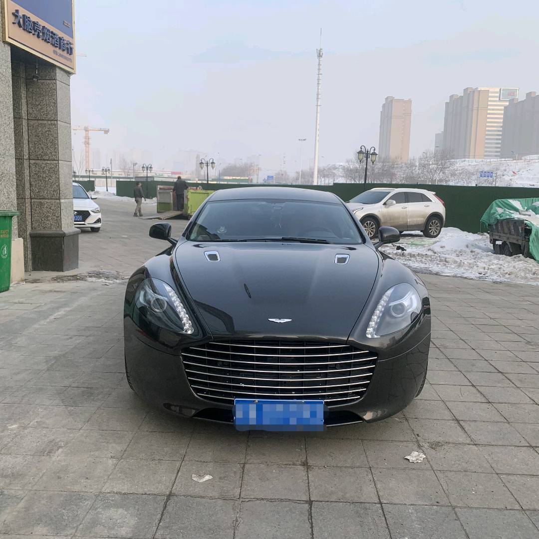 阿斯顿马丁Rapide灰色2013年11月