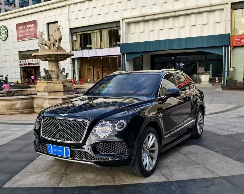 宾利添越 黑色2019年04月