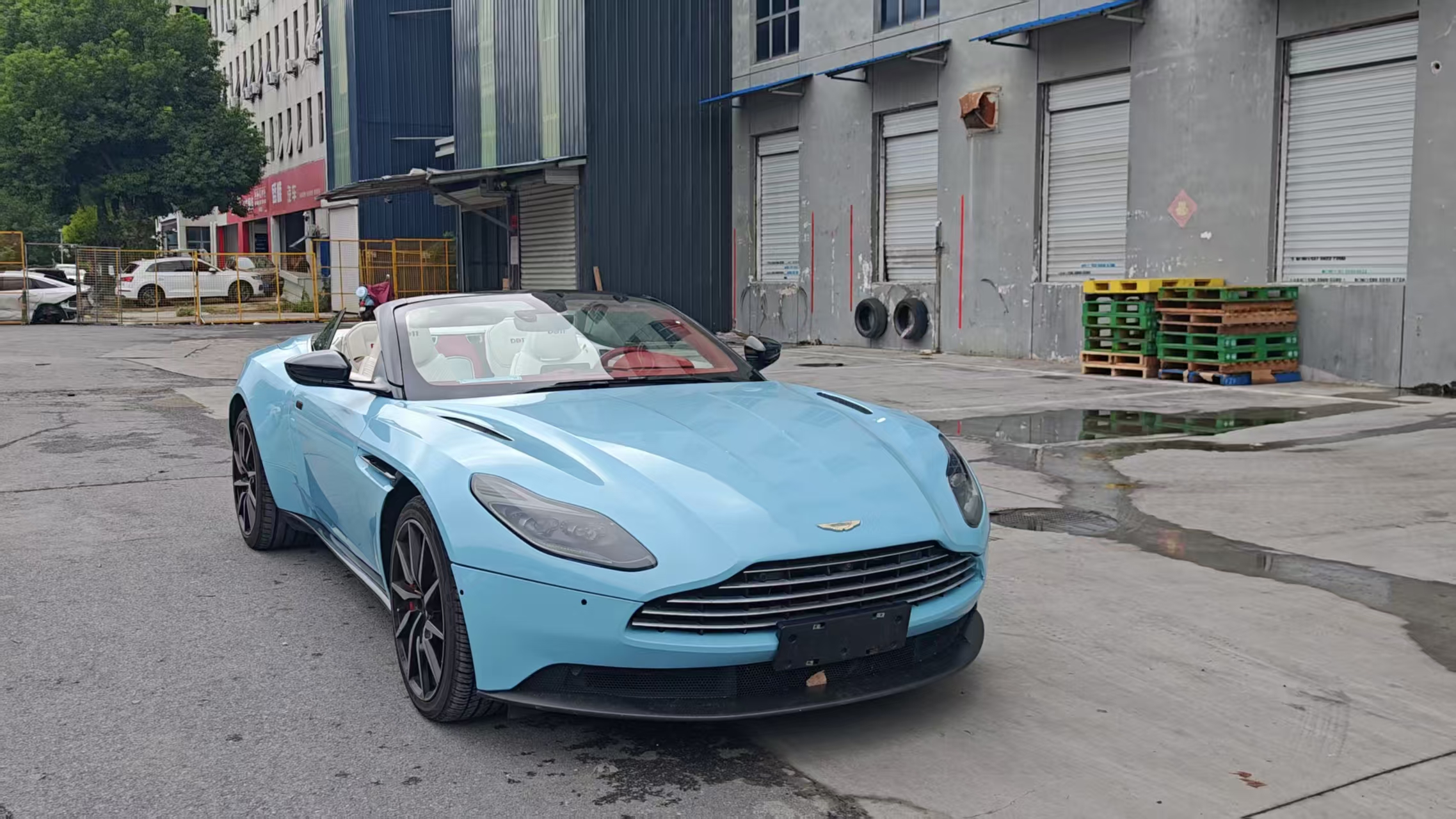阿斯顿马丁 2020款 DB11 4.0T V8 Volante