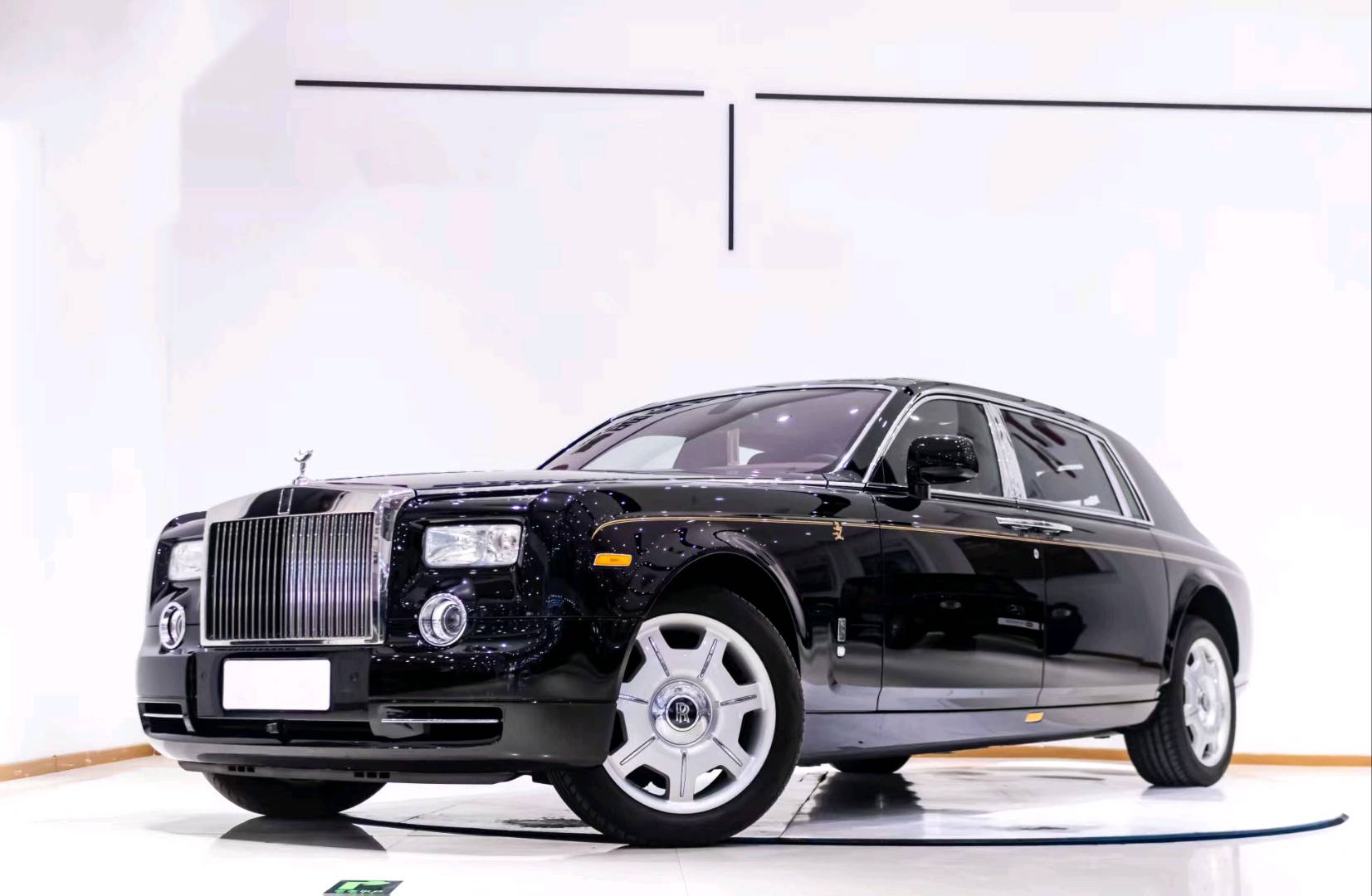 劳斯莱斯幻影黑色2012年04月