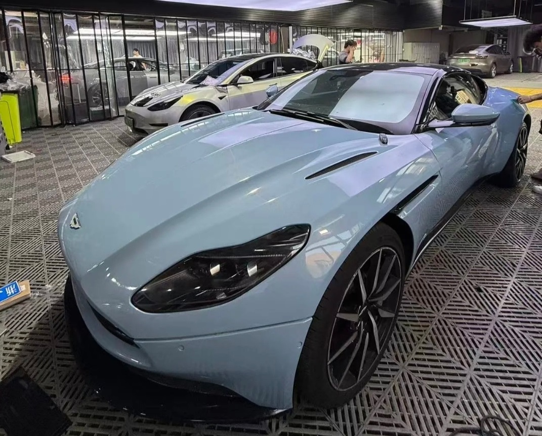 阿斯顿马丁DB11 蓝色2018年05月