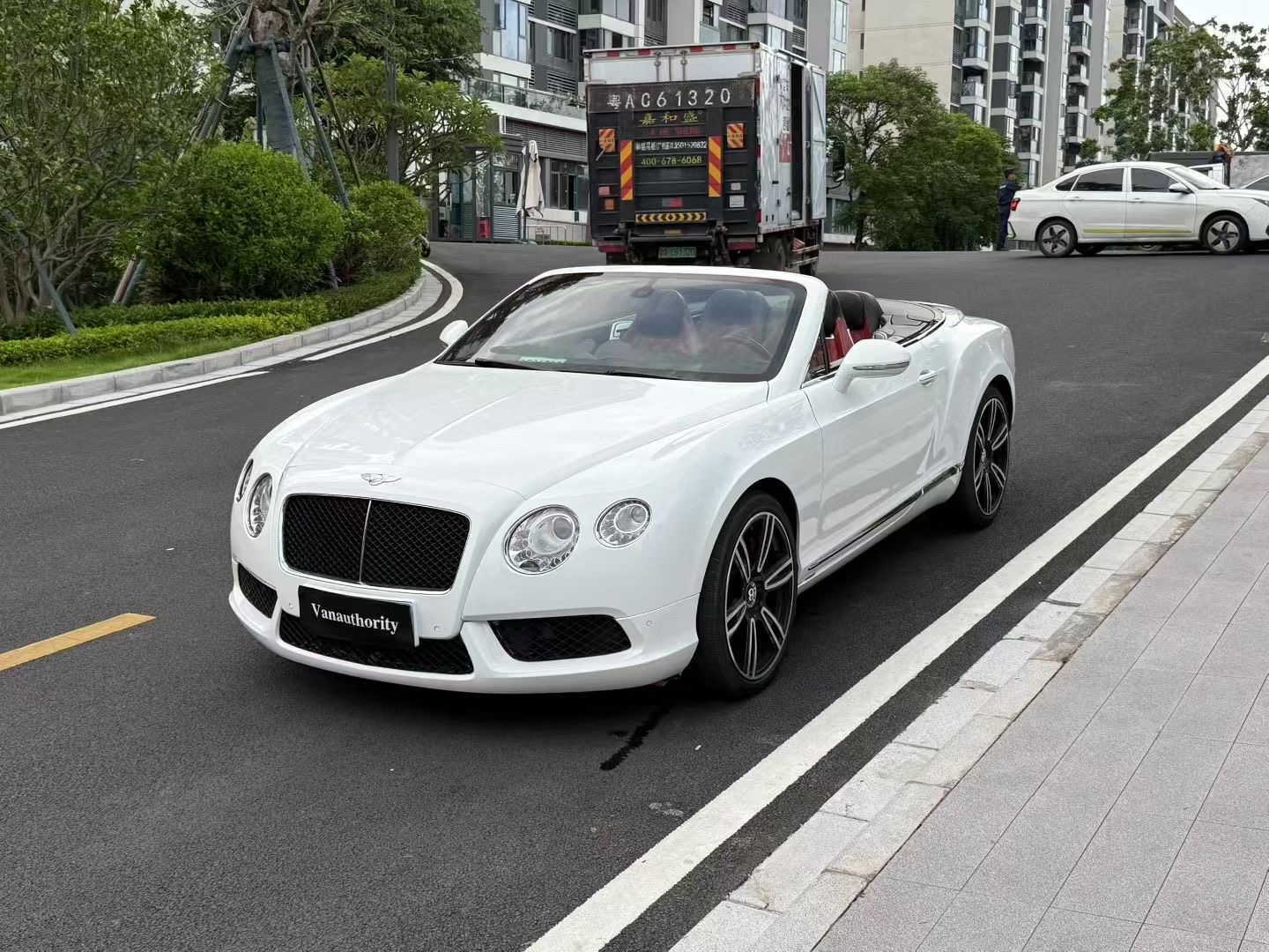 宾利 2013款 欧陆 6.0T GT Speed 敞篷版