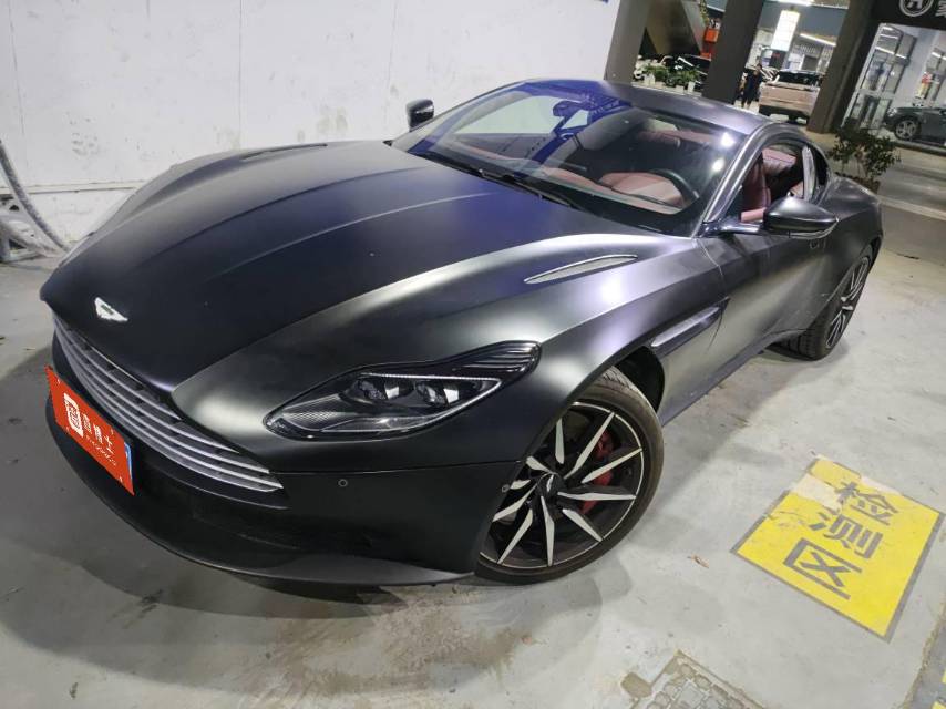 阿斯顿马丁DB11 灰色2020年04月