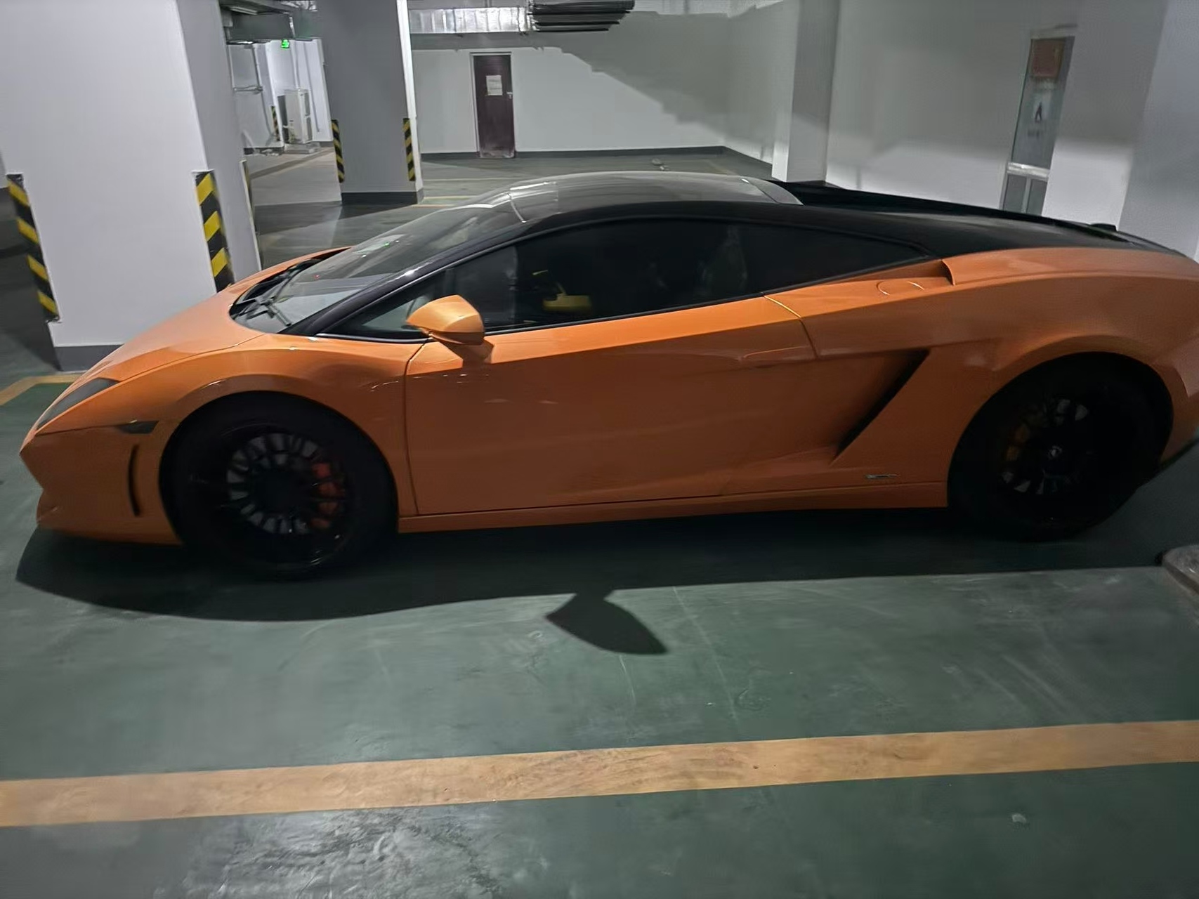 兰博基尼Gallardo橙色2012年03月