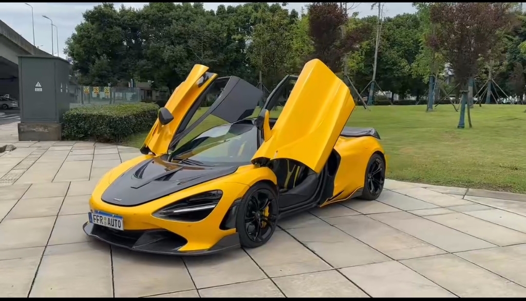 迈凯伦720S 橙色2018年10月