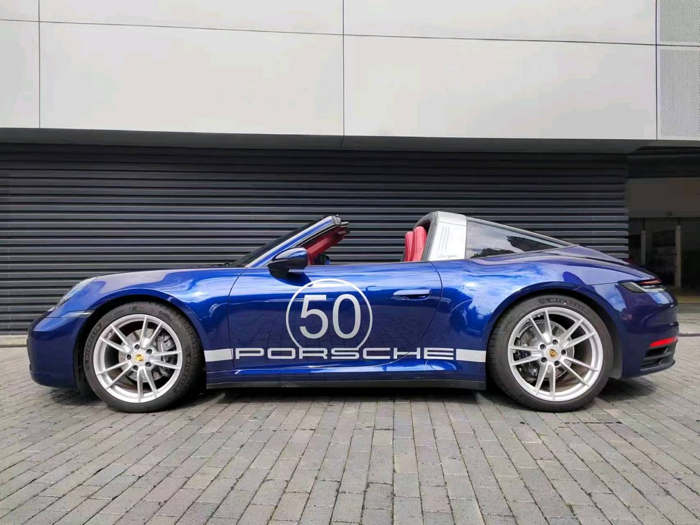 保时捷911蓝色2022年02月