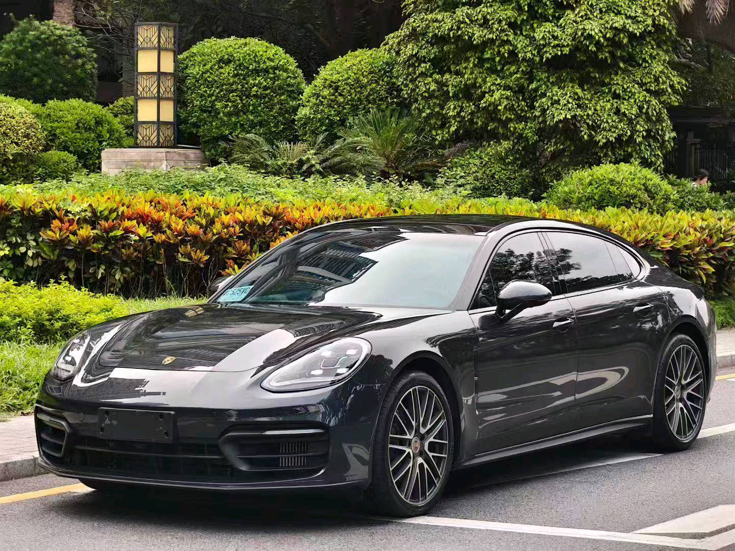 保时捷 2023款 Panamera 4 行政加长版 2.9T