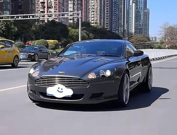 阿斯顿马丁DB9 灰色2009年06月