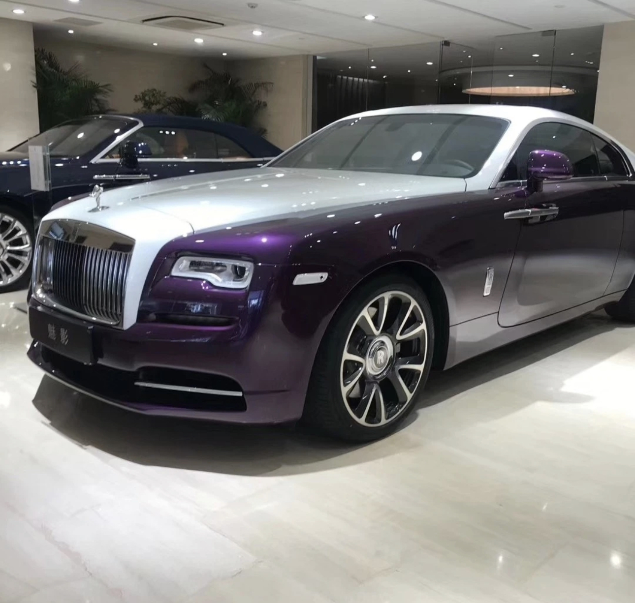 劳斯莱斯魅影紫色2019年09月