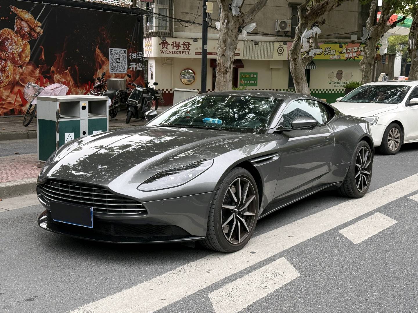 阿斯顿马丁 2020款 DB11 4.0T V8 Coupe