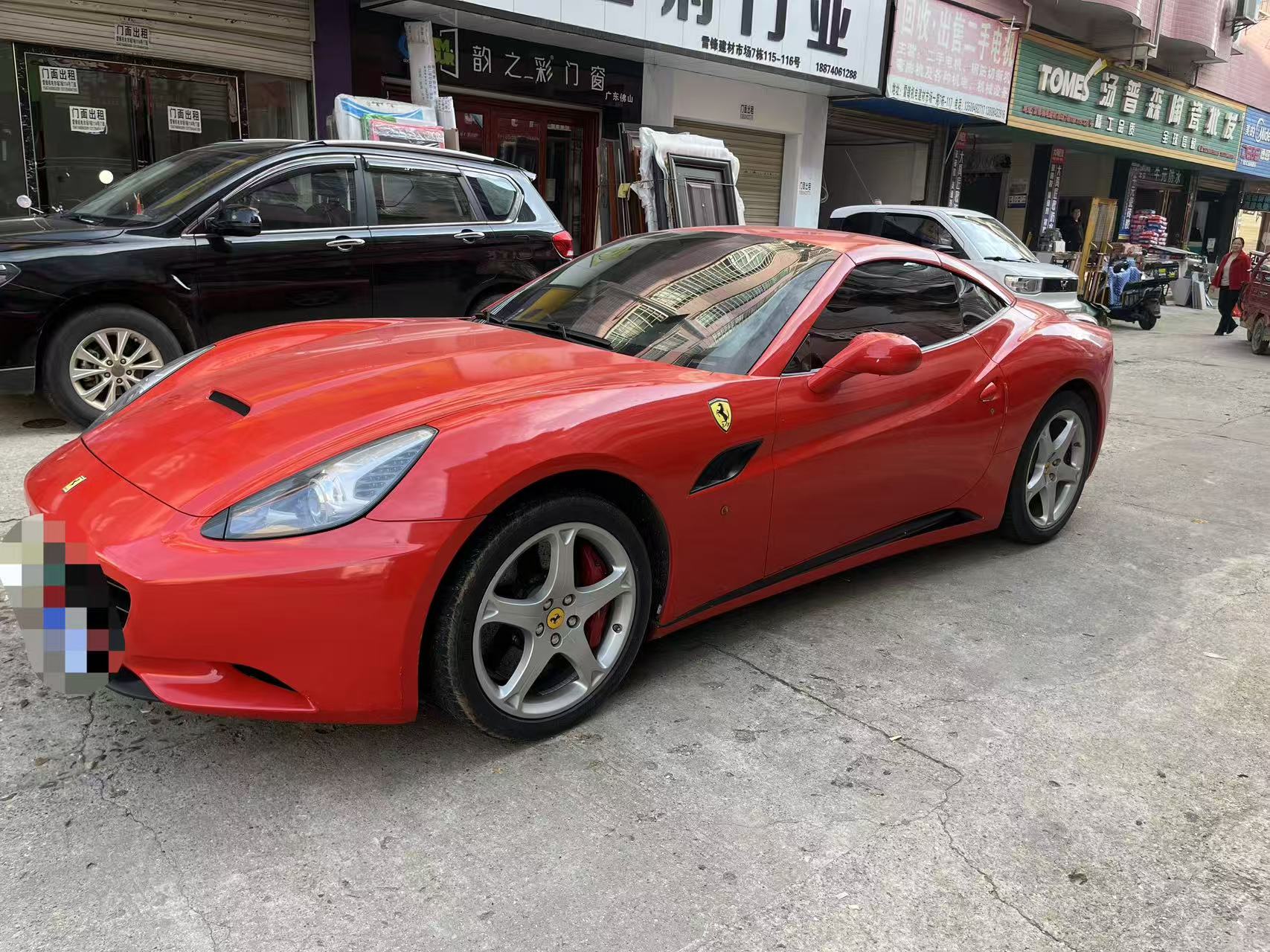 法拉利California T白色2015年05月