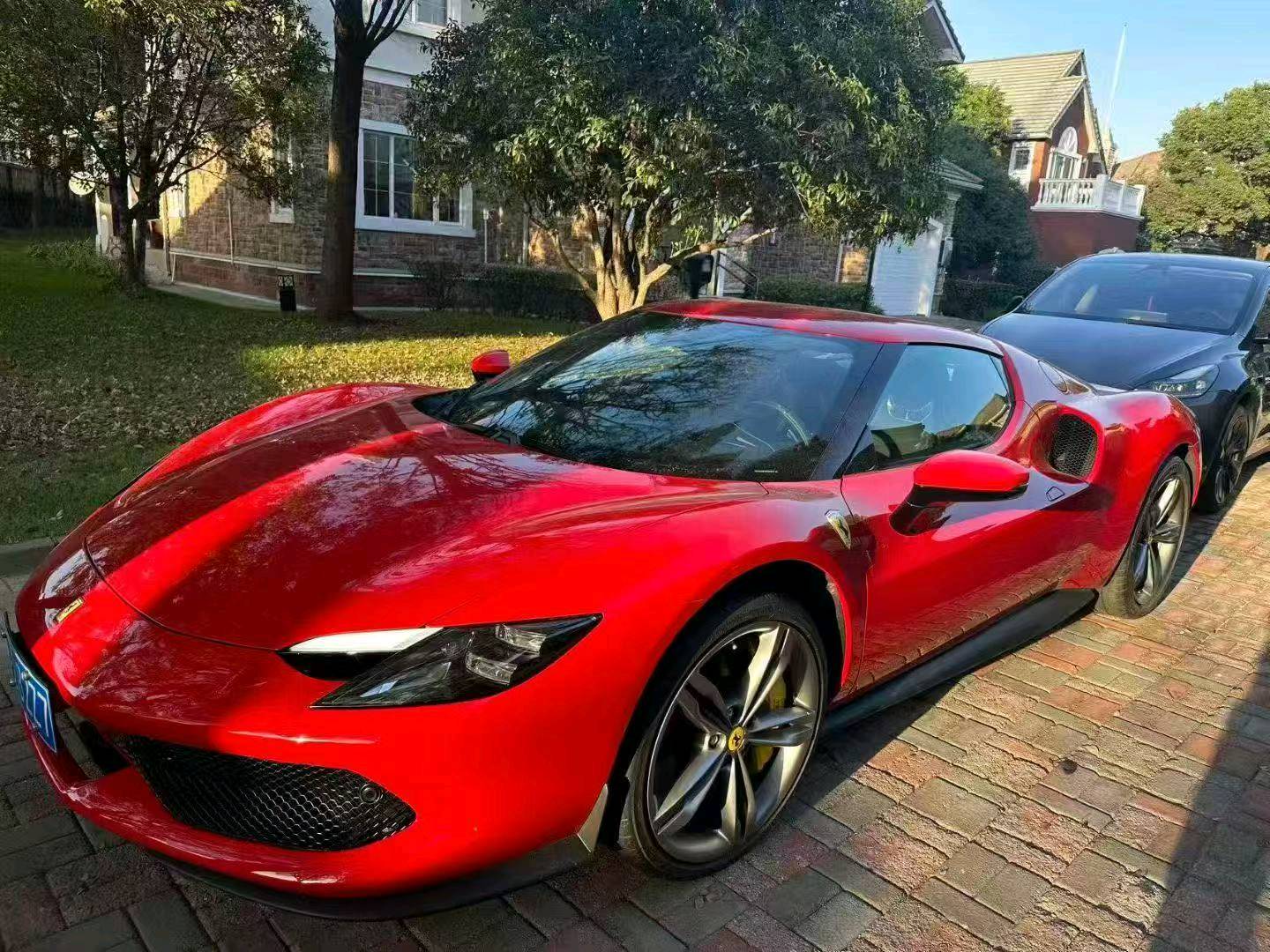 法拉利296红色2024年11月