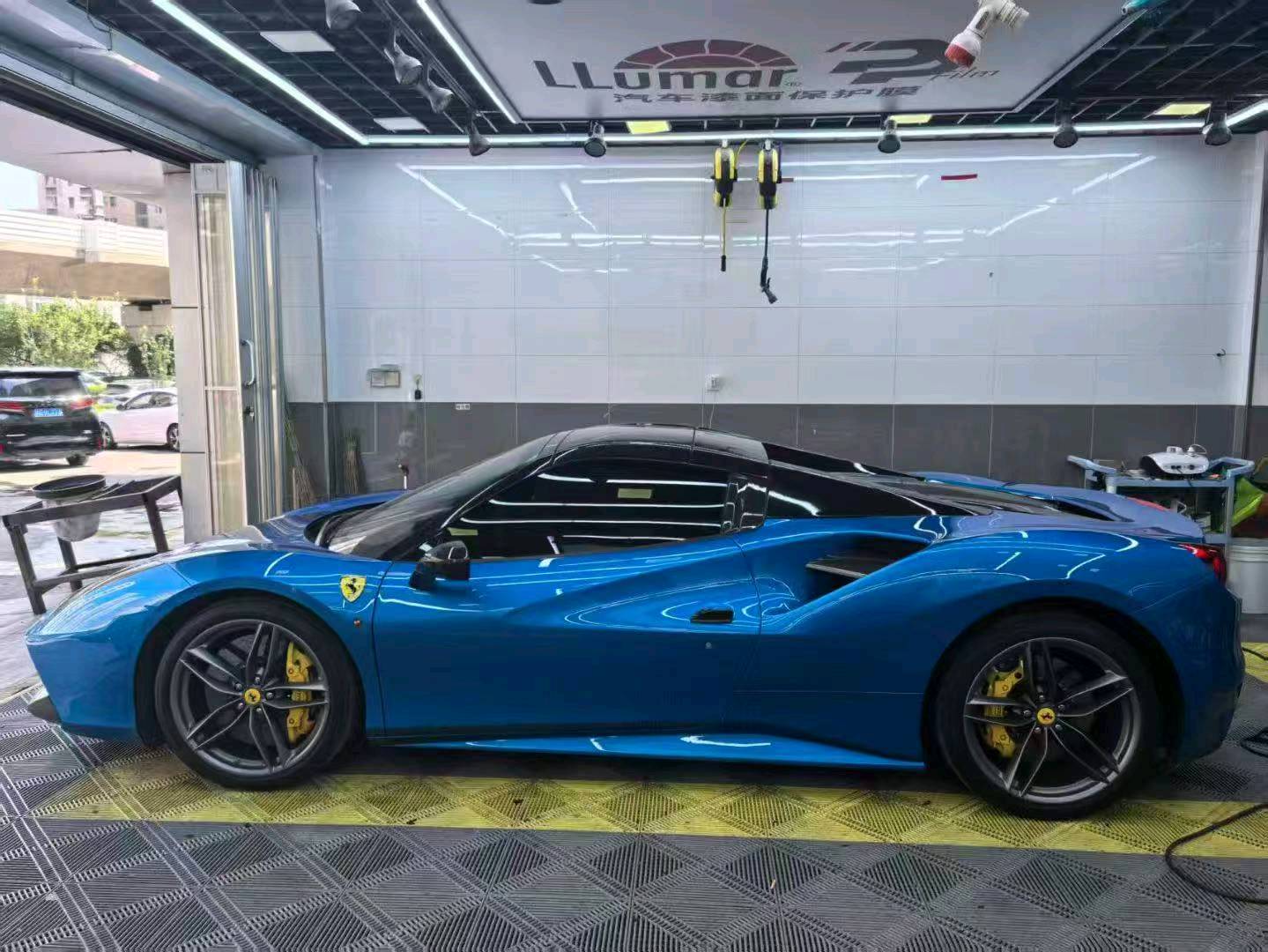 法拉利488蓝色2019年04月