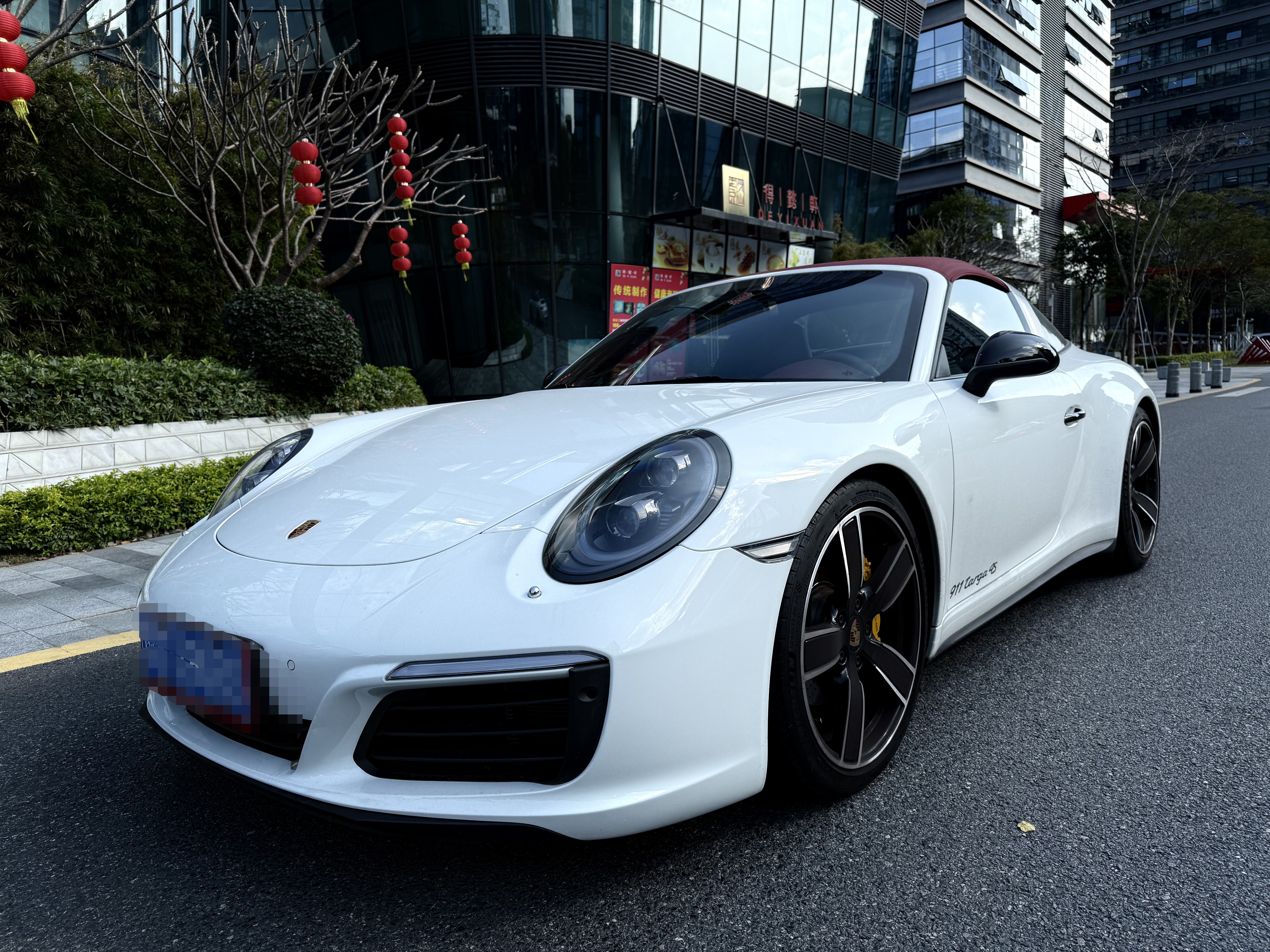 保时捷911白色2017年05月
