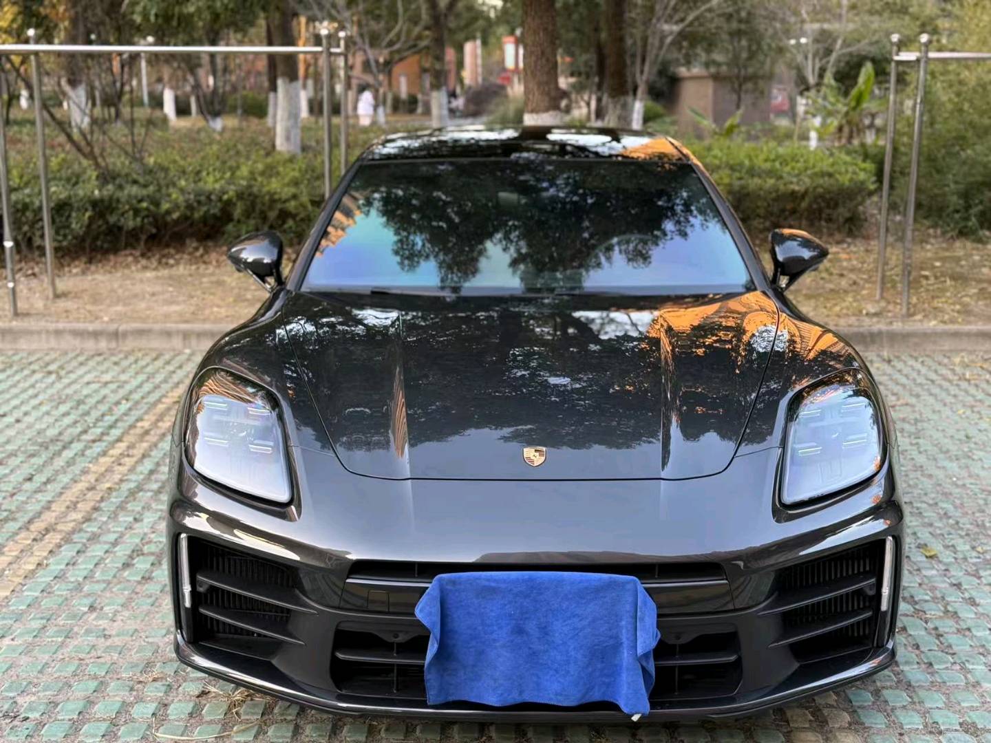 保时捷Panamera 灰色2024年08月