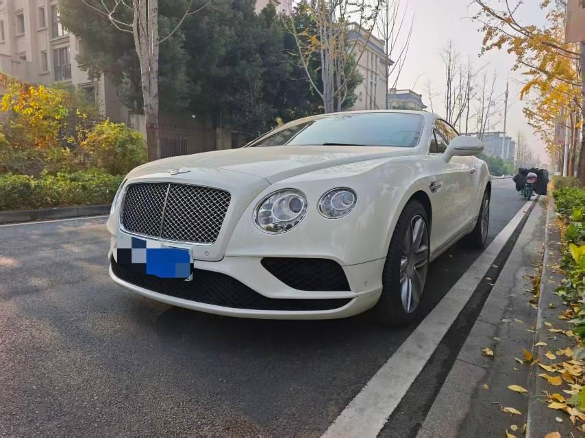 宾利 2017款 欧陆 4.0T GT V8 标准版