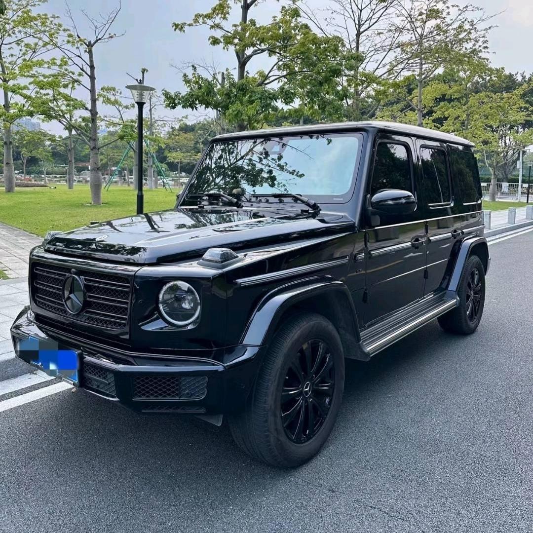 奔驰G级黑色2022年02月