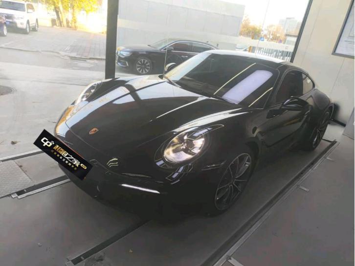 保时捷911黑色2022年08月