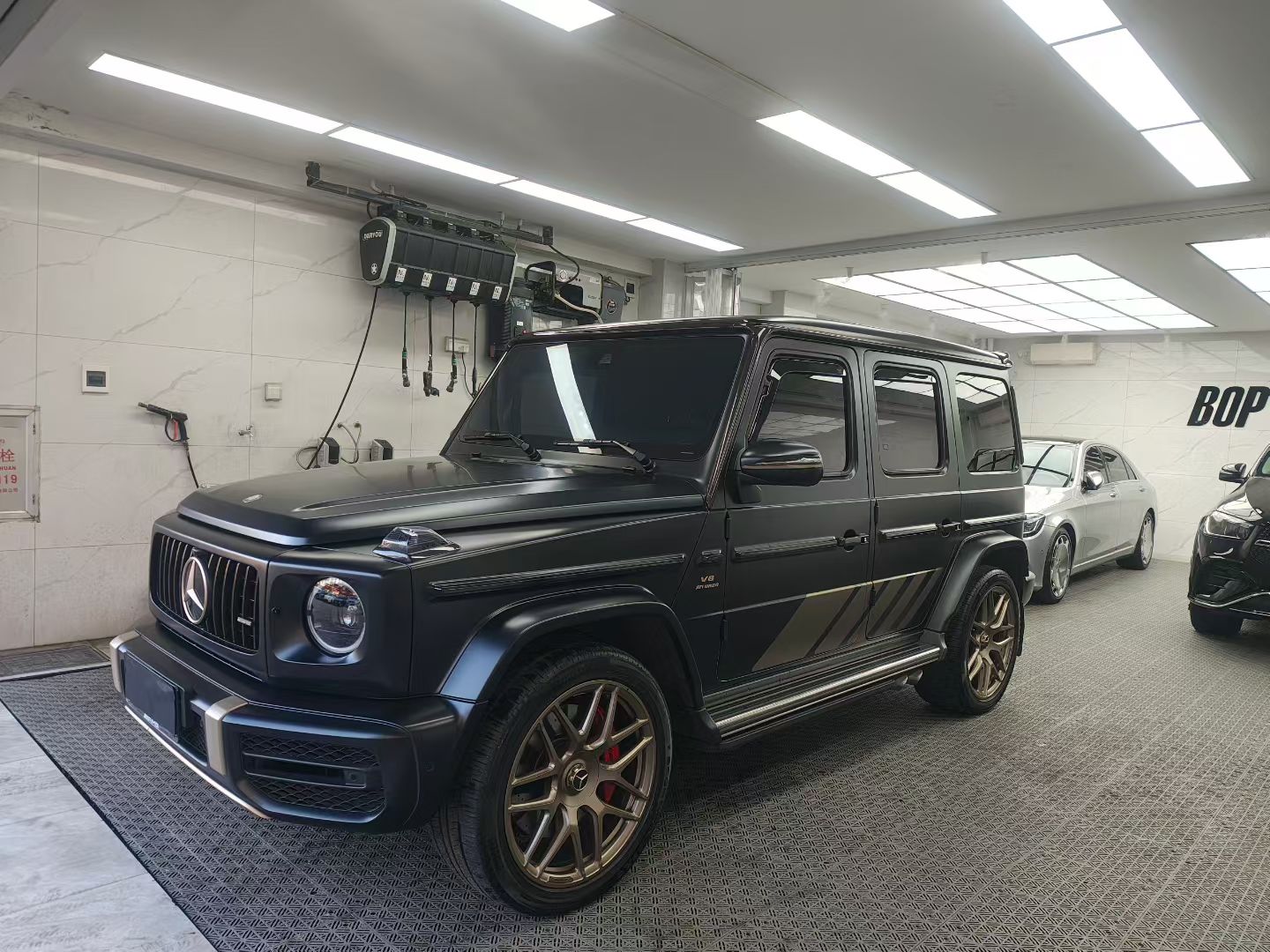 奔驰 2024款 G级AMG AMG G 63 甲辰臻藏版