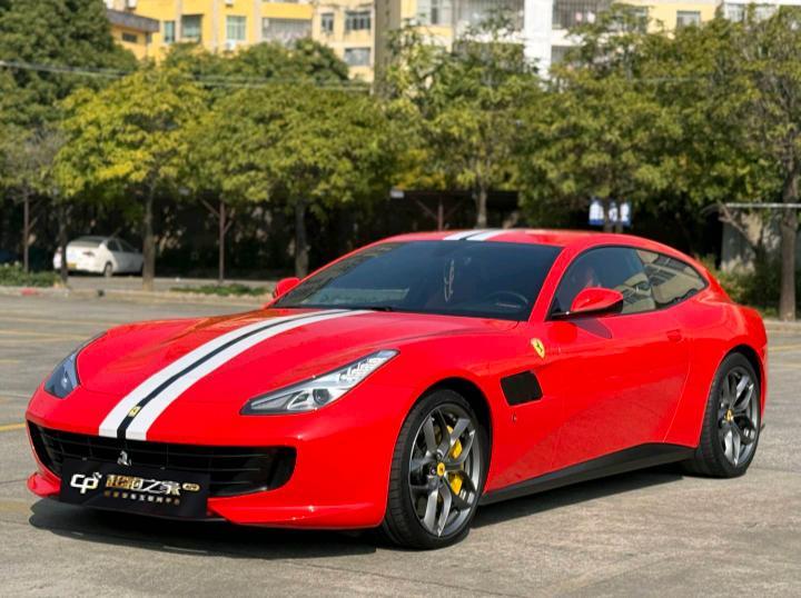 法拉利GTC4 lusso T白色2019年01月