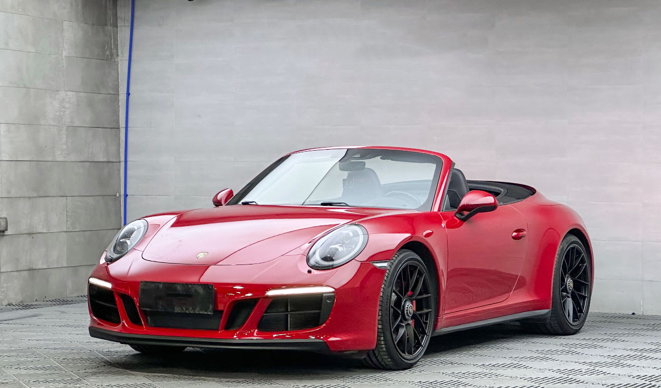 保时捷911红色2018年12月