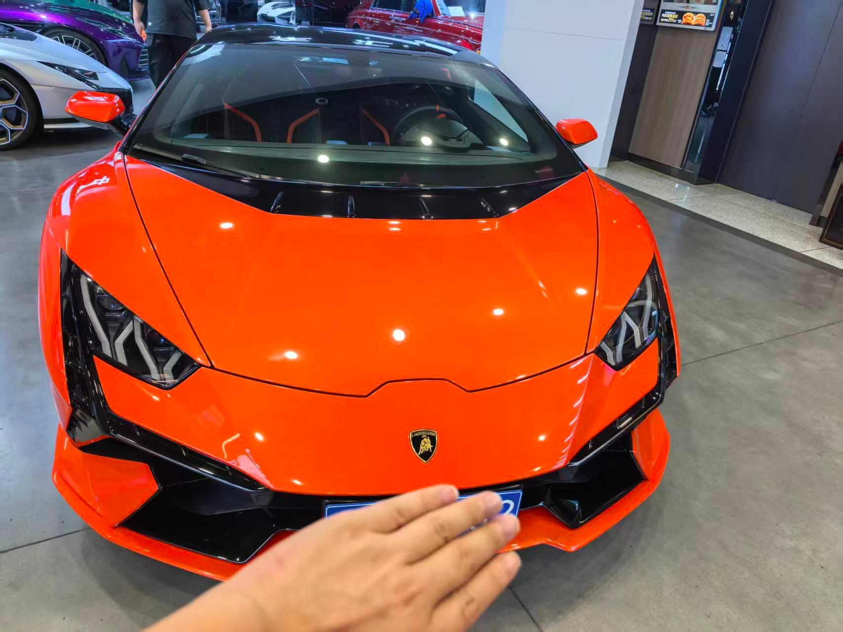 兰博基尼Huracan橙色2024年04月