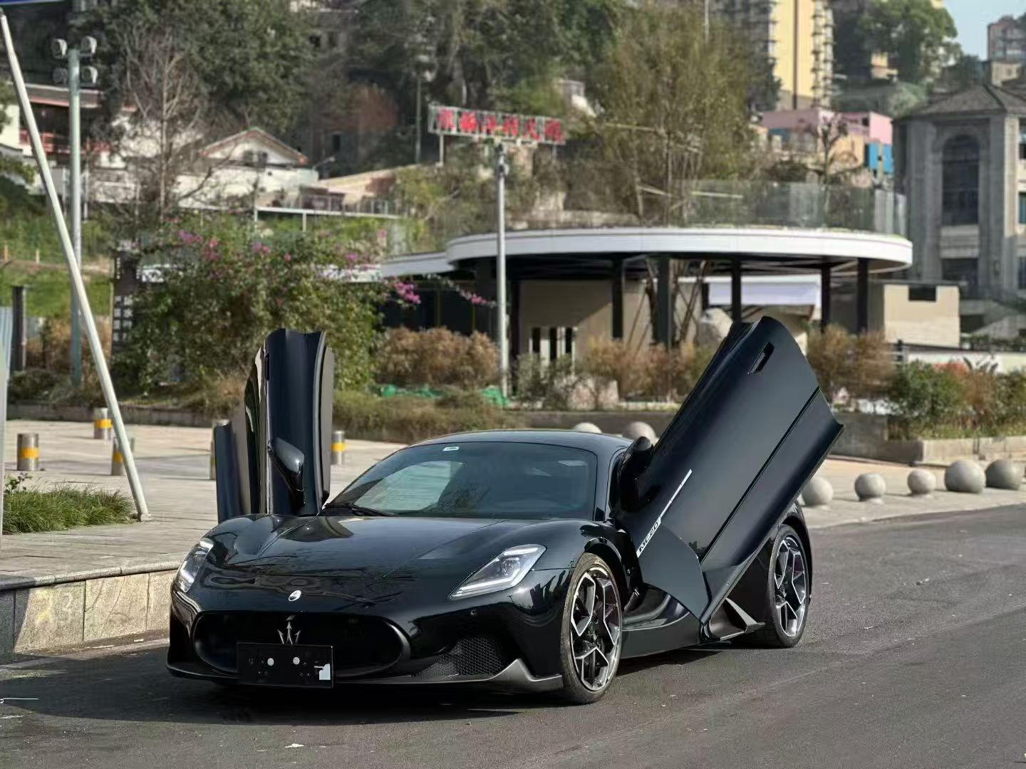 玛莎拉蒂MC20黑色2022年03月