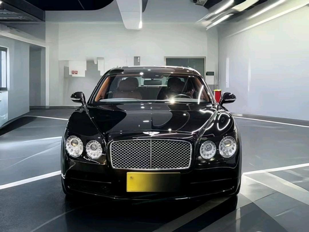 宾利飞驰 香槟色2016年10月