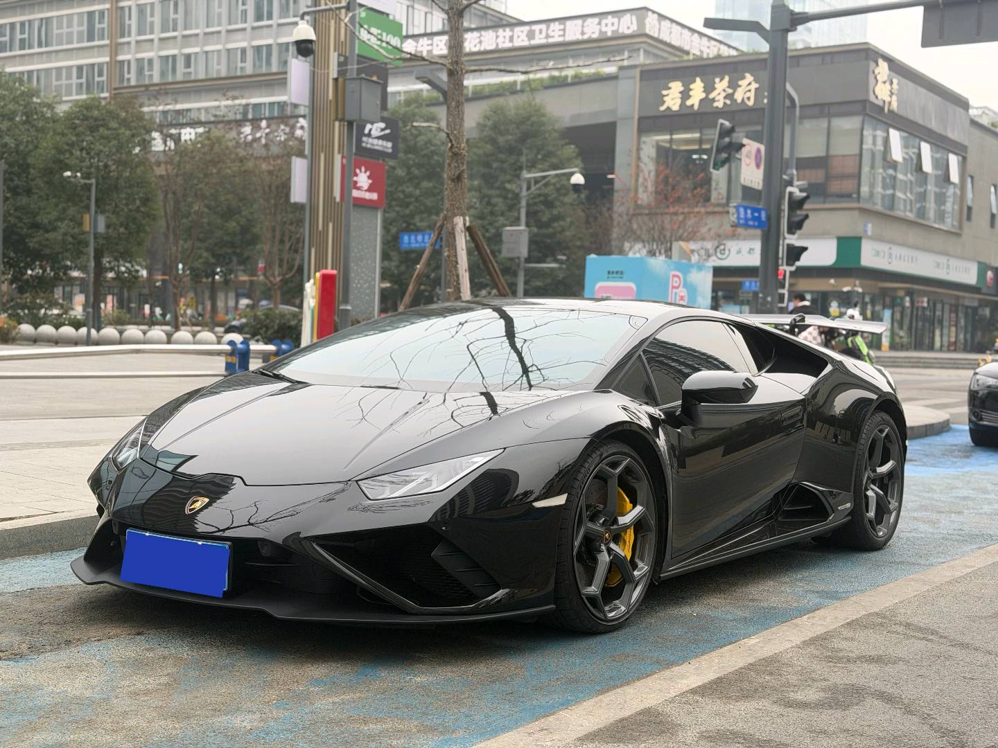 兰博基尼Huracan黑色2022年01月