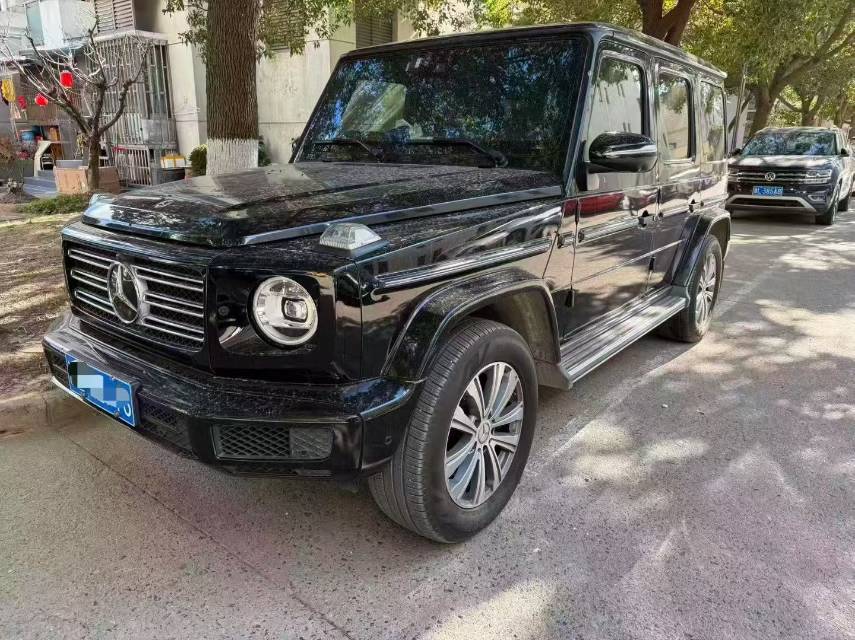 奔驰G级黑色2021年03月