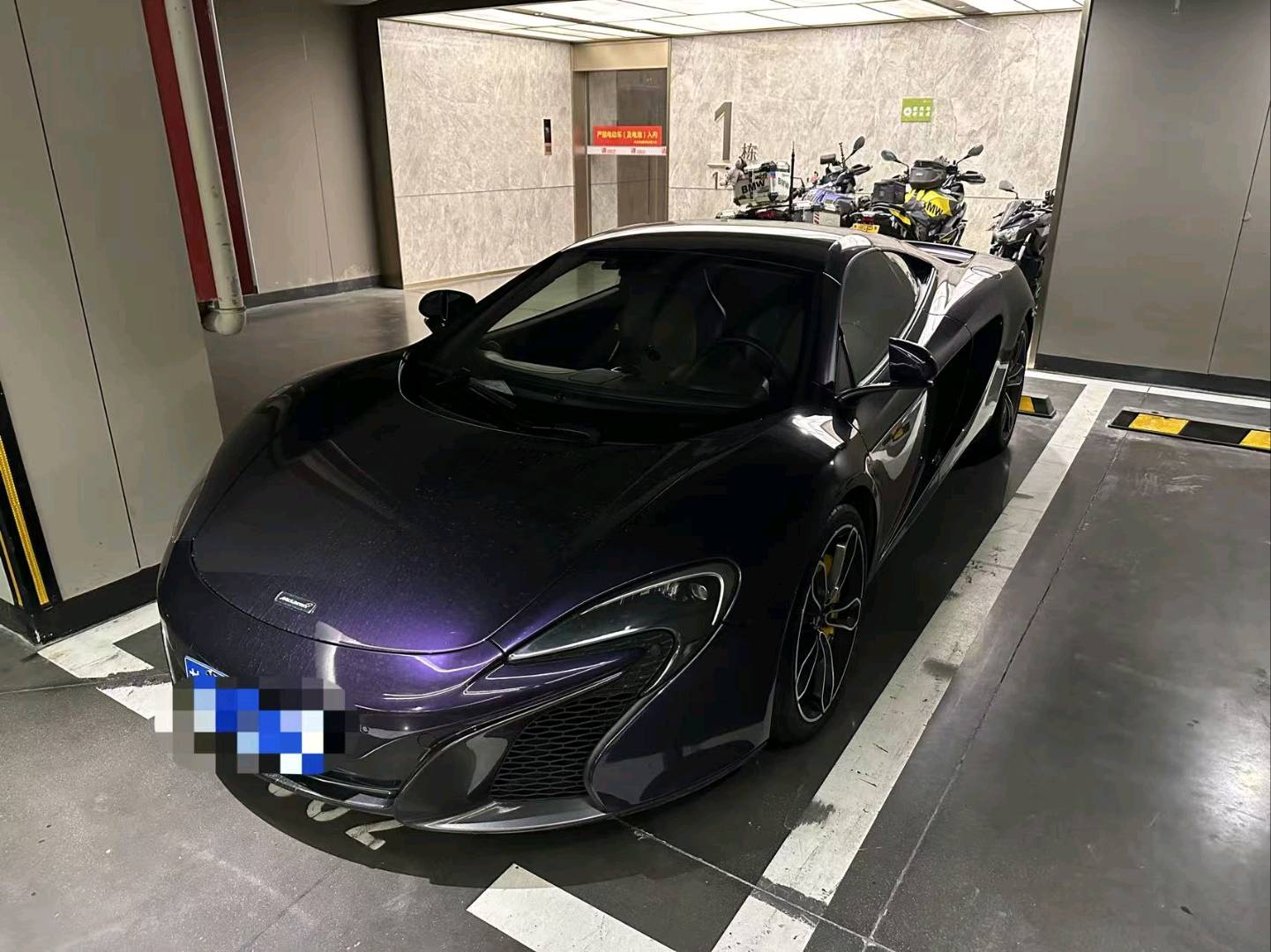 迈凯伦625C黄色2017年03月