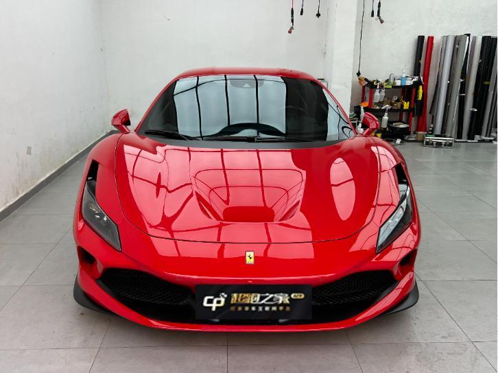 法拉利F8红色2022年09月