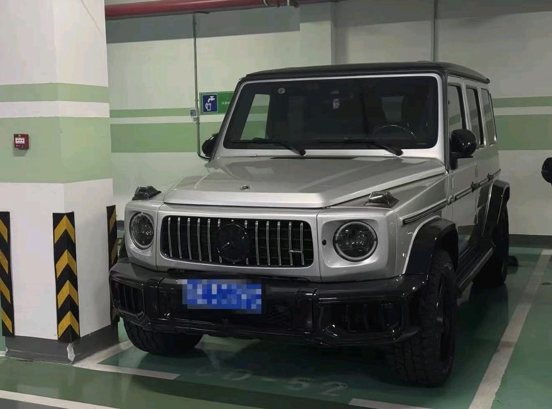 奔驰G级 24款G400D