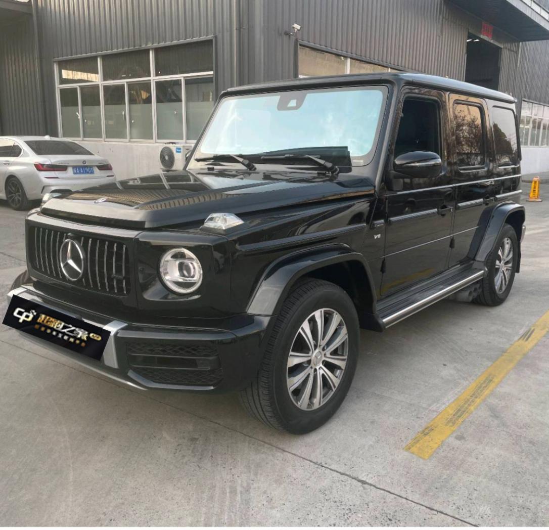 奔驰G级黑色2020年12月